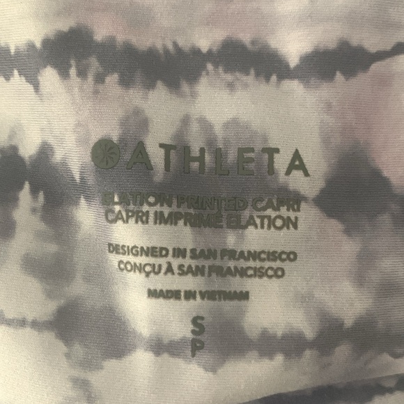 Athleta purple and white Activewear Top with matching Capri - Picture 6 of 7